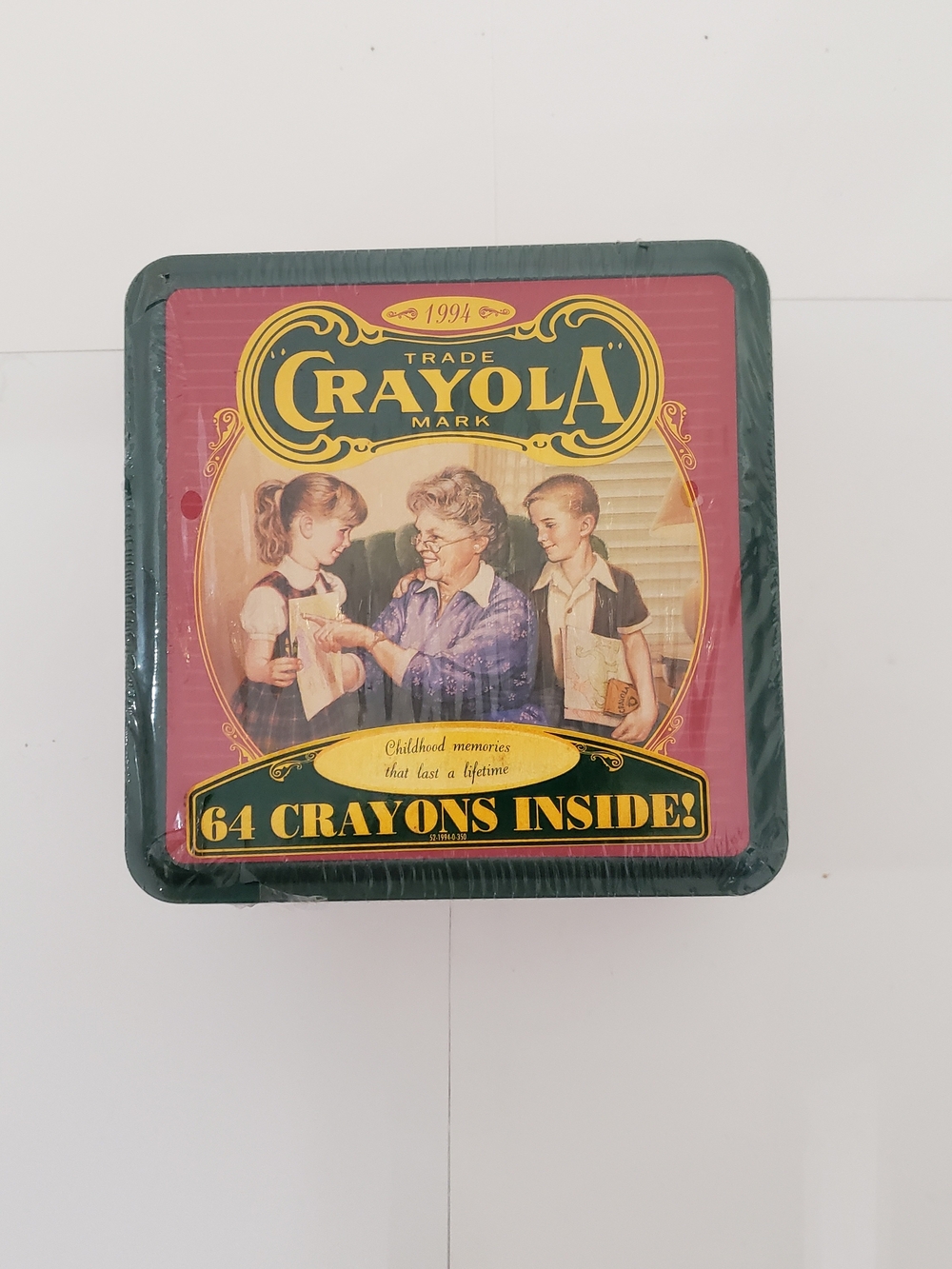 NOS 1994 Crayola 64 Crayon Set Limited Edition Collector Tin Factory Sealed